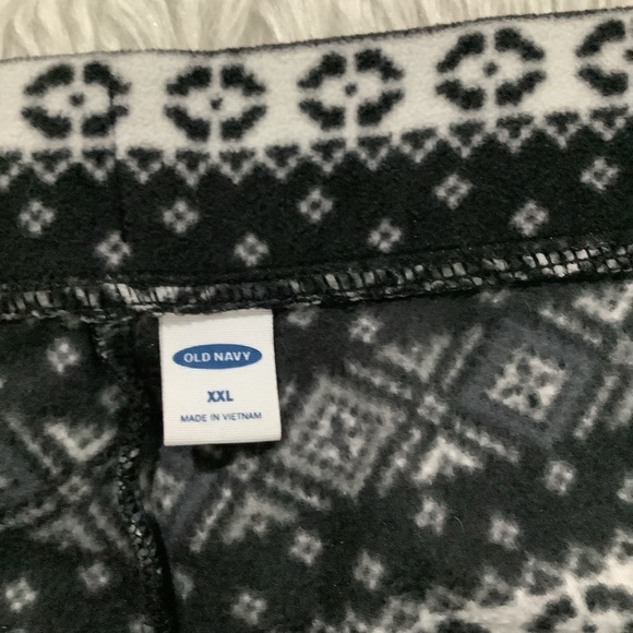 Old navy black Christmas lounge fleece pants size xxl - Picture 3 of 5